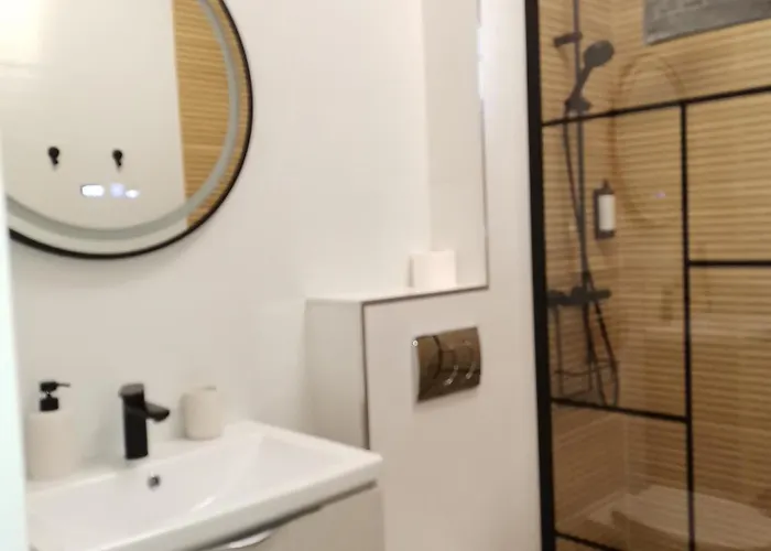 E M Y Nord 2 Apartamento *